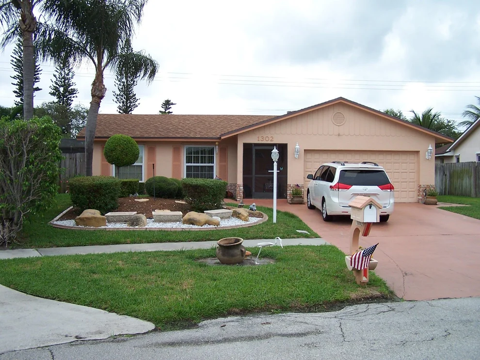 Unit for sale at 1302 SW 24th Terrace, Deerfield Beach, FL 33442