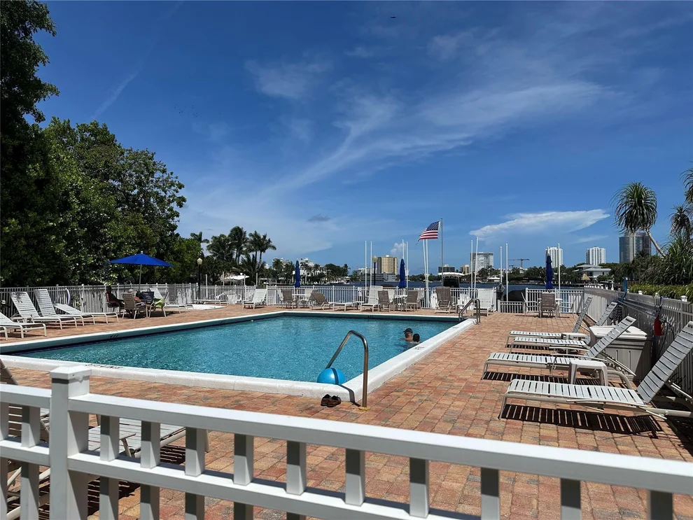 Unit for sale at 740 S Federal Highway, Pompano Beach, FL 33062