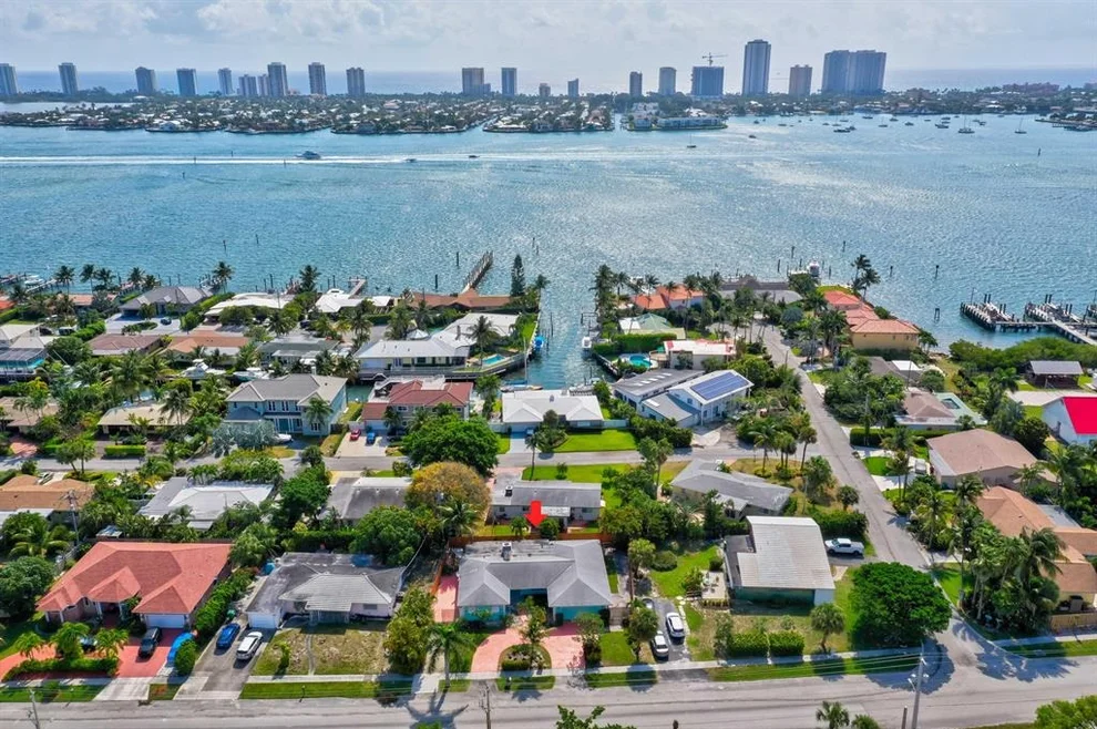 Unit for sale at 3520 Lake Shore Drive, Riviera Beach, FL 33404
