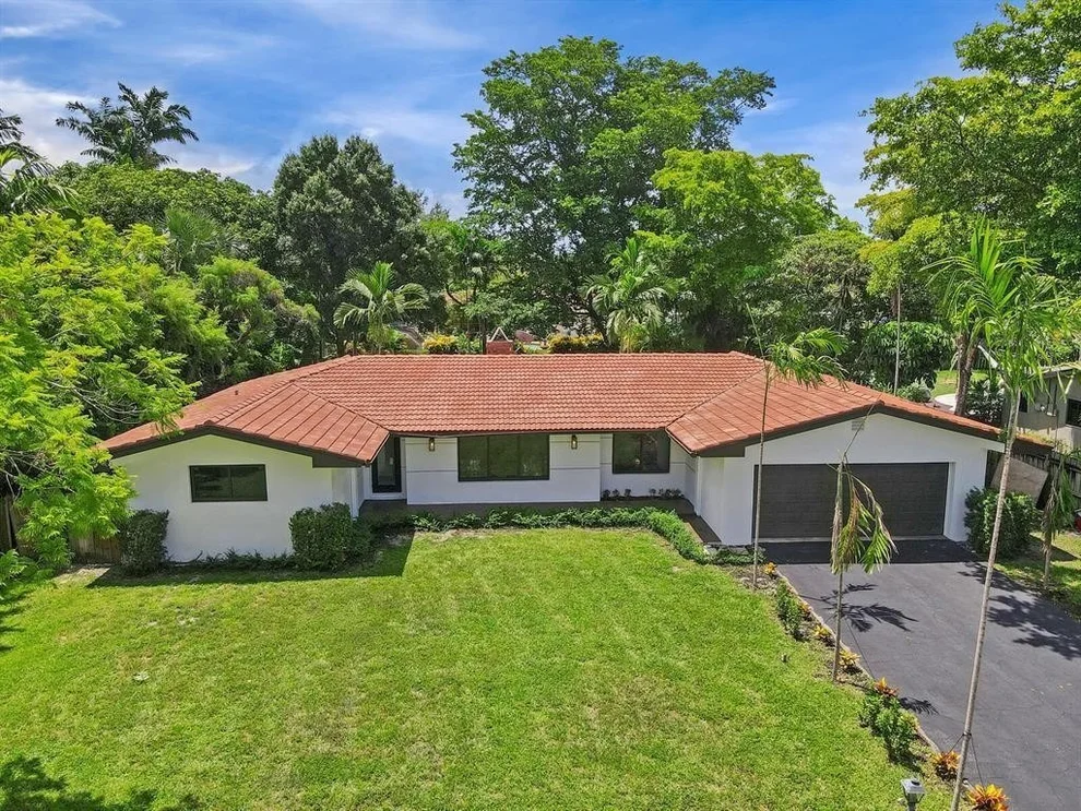 Unit for sale at 4190 SW 4th Street, Plantation, FL 33317