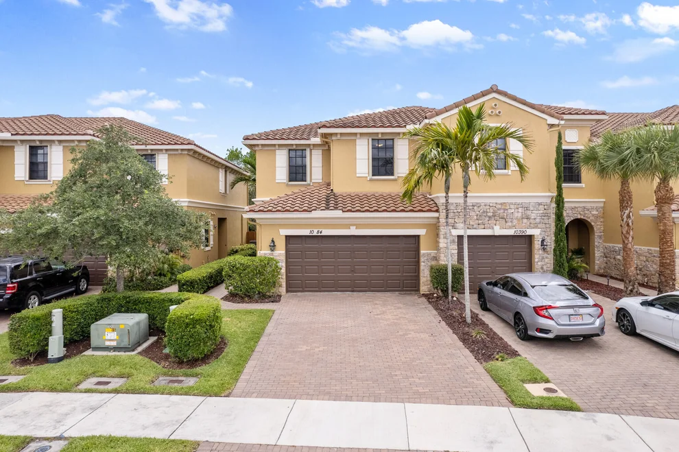 Unit for sale at 10384 Wellington Parc Drive, Wellington, FL 33449