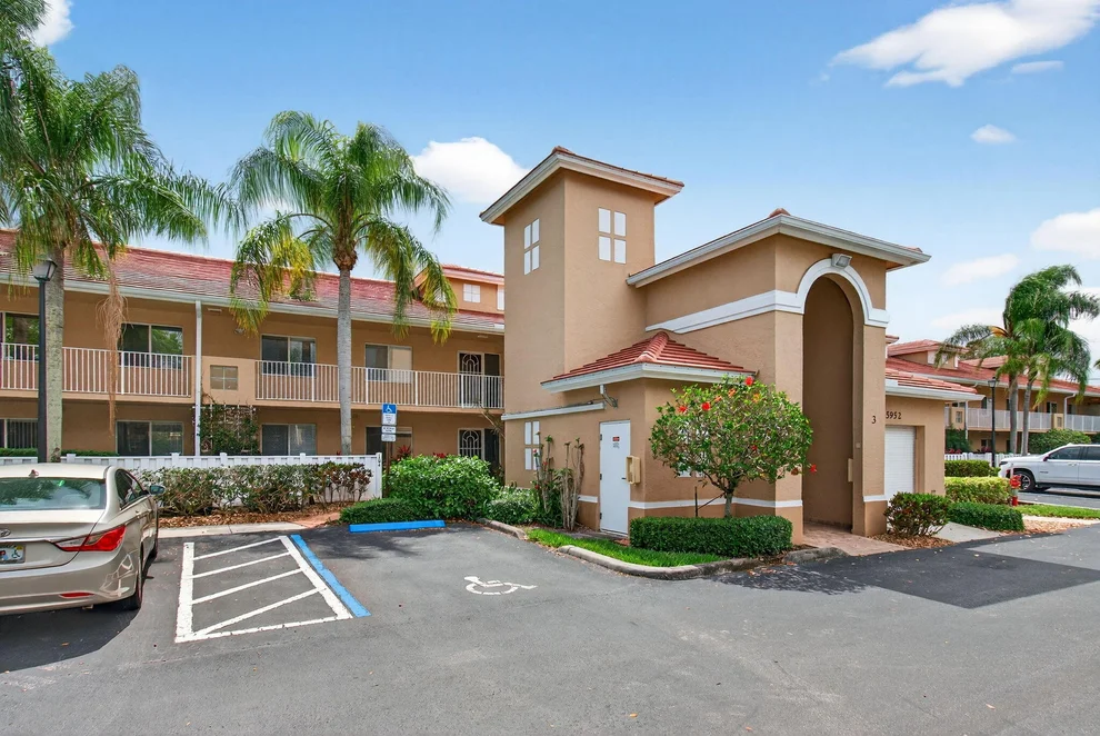 Unit for sale at 5952 Regal Glen Drive, Boynton Beach, FL 33437