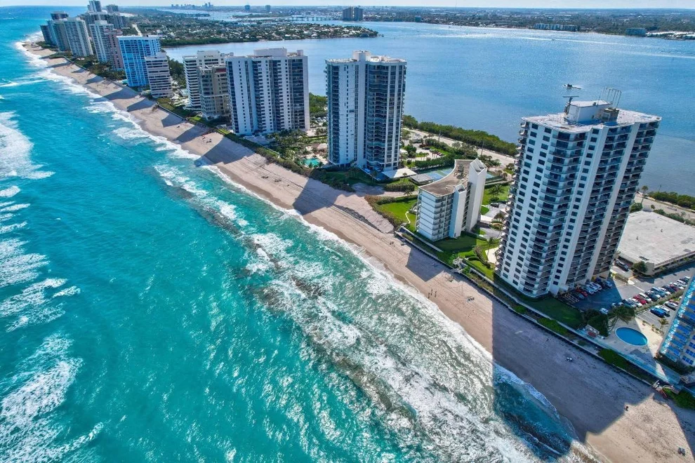 Unit for sale at 5420 N Ocean Drive Drive, Singer Island, FL 33404