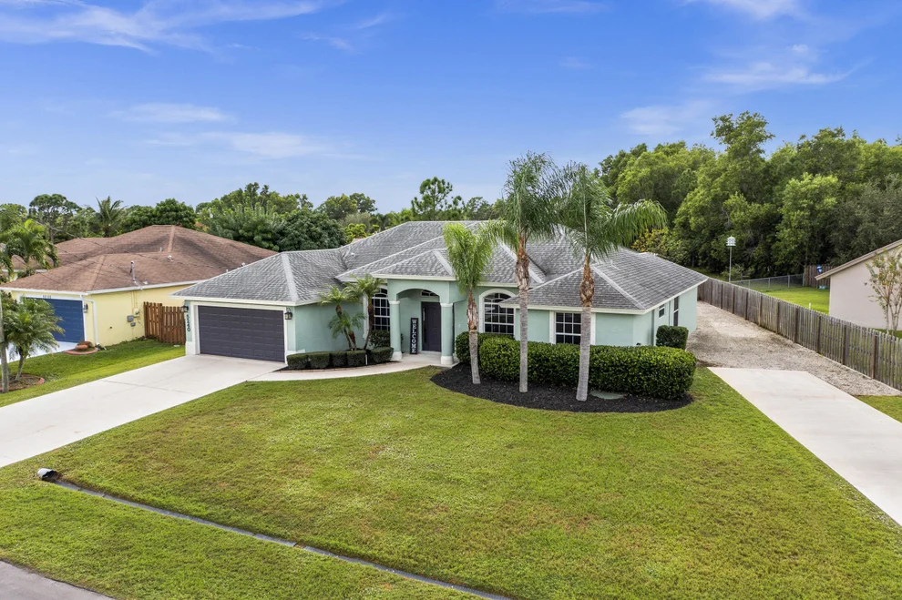 Unit for sale at 5240 NW Mayfield Lane, Port St Lucie, FL 34983