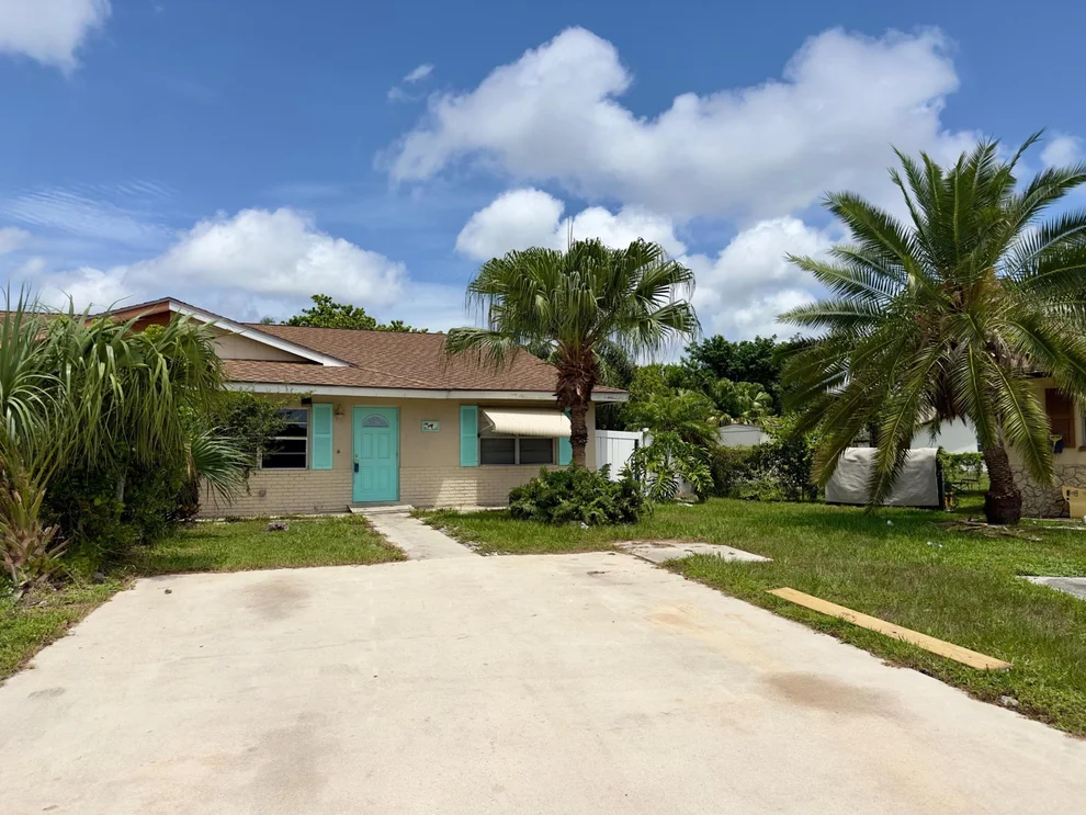Unit for sale at 3957 Harwood Street, Palm Beach Gardens, FL 33403
