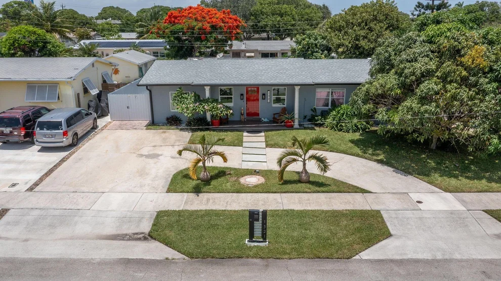 Unit for sale at 1321 W Mango Street, Lantana, FL 33462