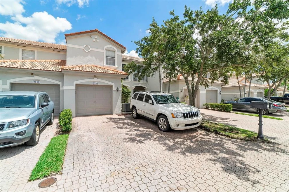 Unit for sale at 8295 Via Serena, Boca Raton, FL 33433