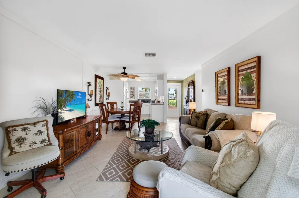 Unit for sale at 2533 Dudley Dr, West Palm Beach, FL 33415