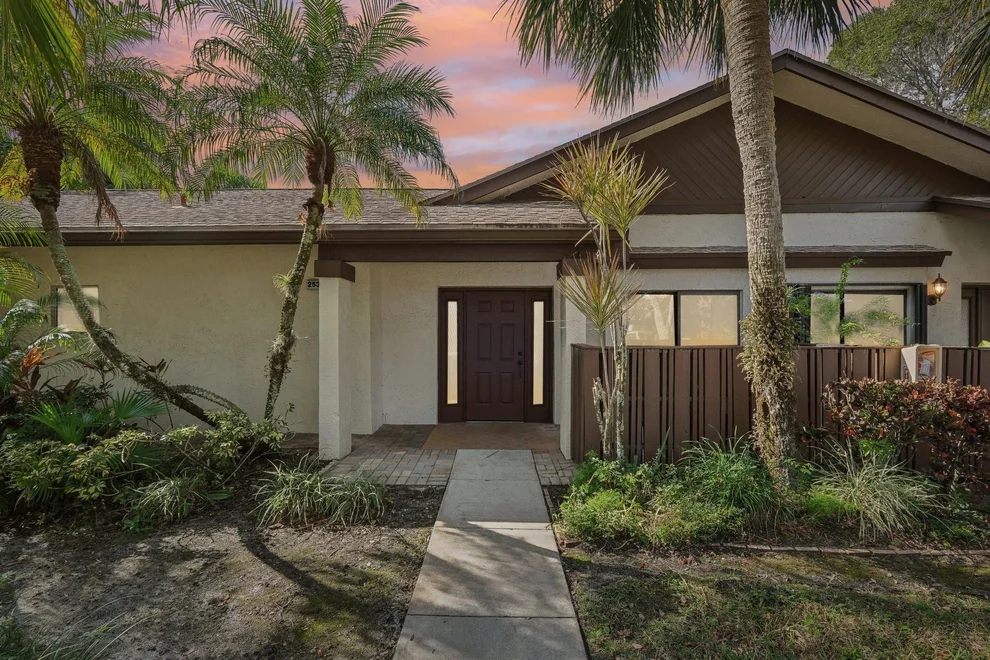 Unit for sale at 2533 Carambola Circle, Coconut Creek, FL 33066