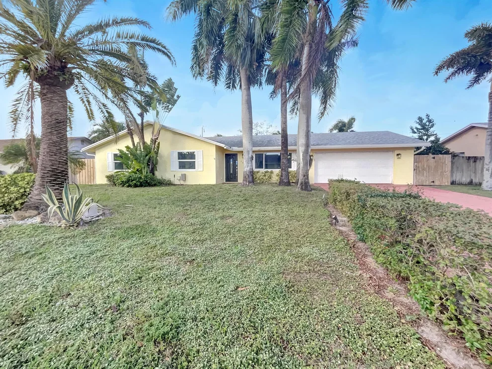 Unit for sale at 3447 Palomino Drive, Lake Worth, FL 33462