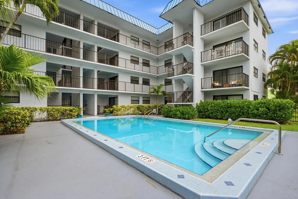 Unit for sale at 1975 SE 3rd Street, Deerfield Beach, FL 33441