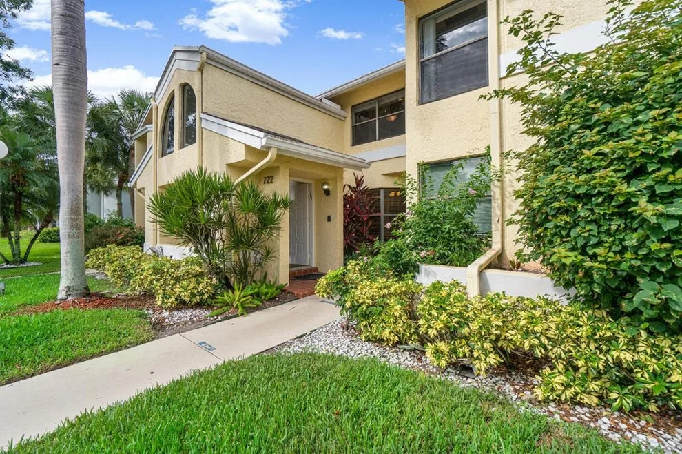Unit for sale at 16769 Oak Hill Trail, Delray Beach, FL 33484