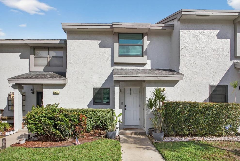 Unit for sale at 3455 Carambola Circle S, Coconut Creek, FL 33066