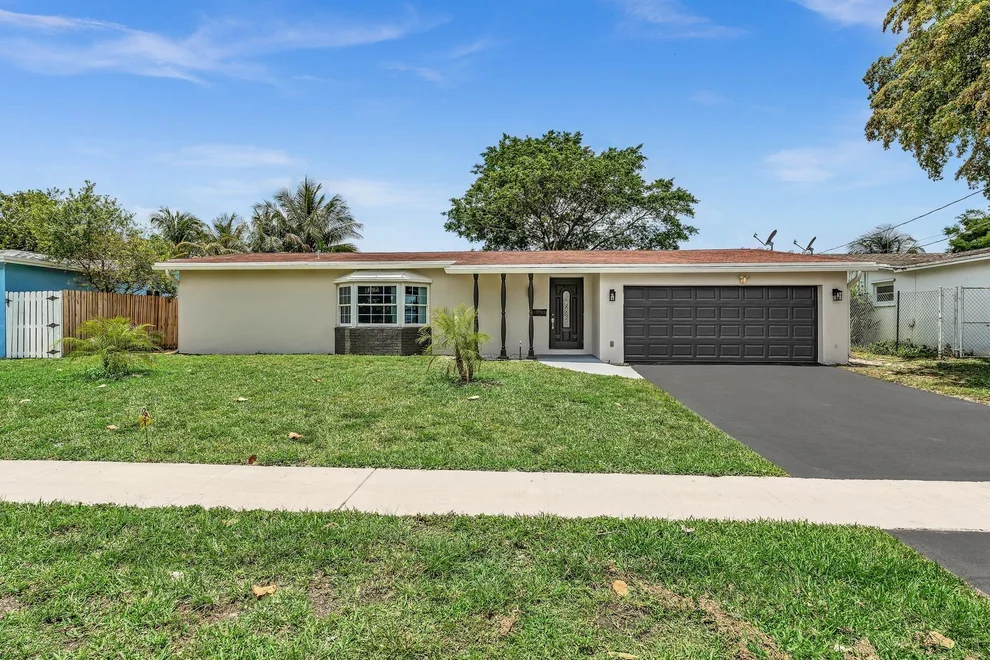 Unit for sale at 2411 NW 87th Avenue, Sunrise, FL 33322