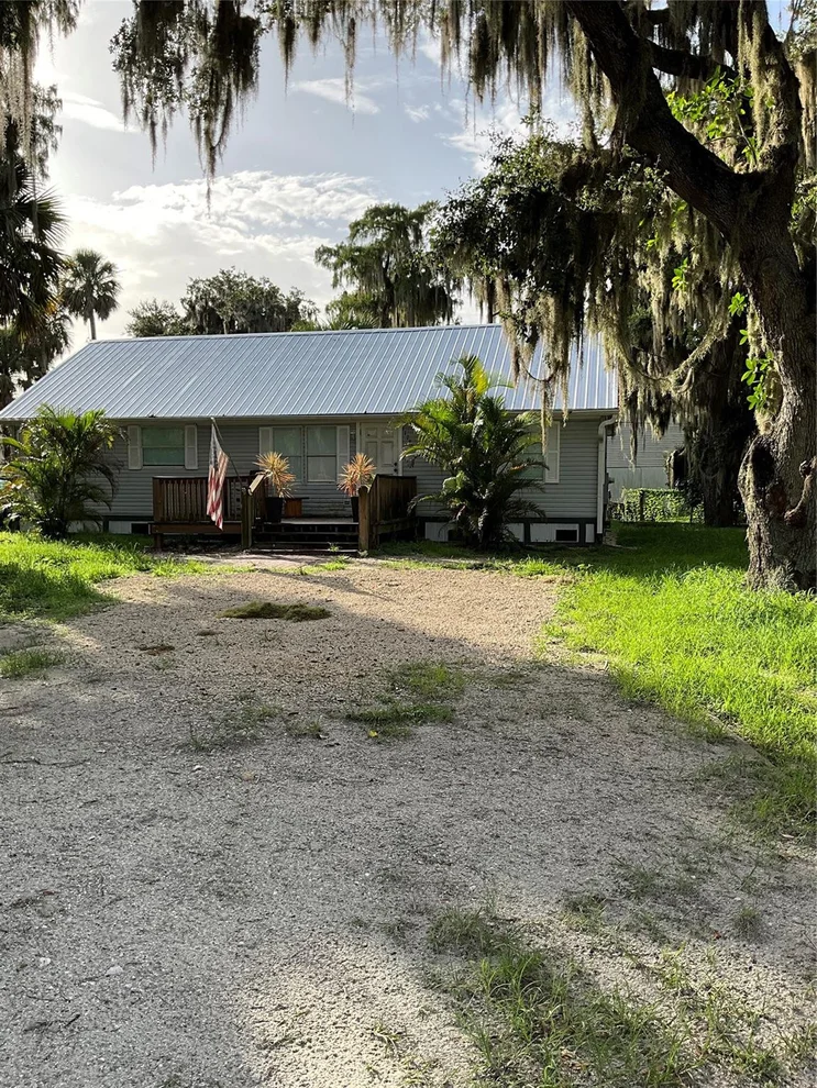 Unit for sale at 11793 Us Highway 441, Okeechobee, FL 34974