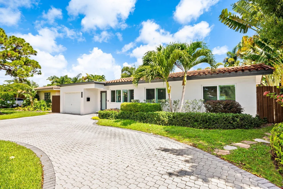 Unit for sale at 2043 NE 29th Street, Fort Lauderdale, FL 33306