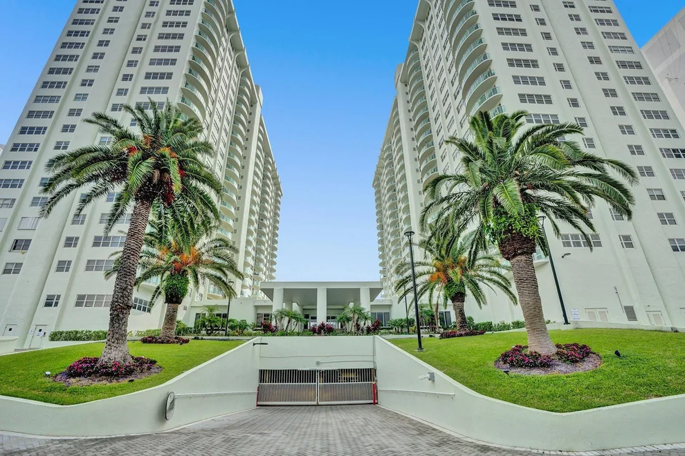 Unit for sale at 3400 Galt Ocean Drive, Fort Lauderdale, FL 33308
