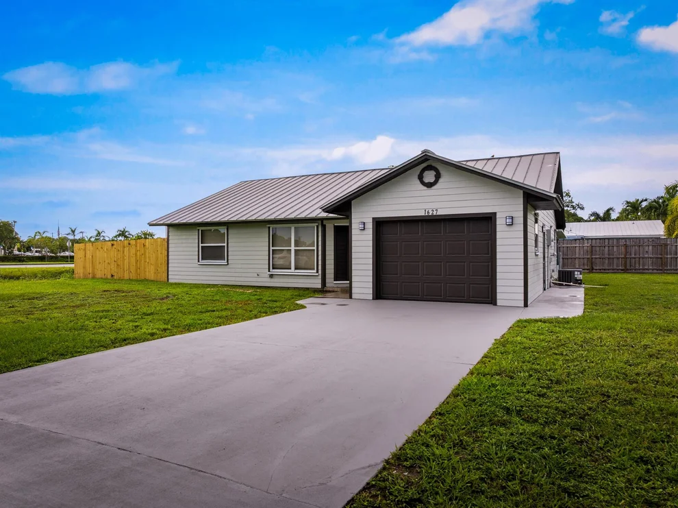Unit for sale at 1627 SE Monroe Street, Stuart, FL 34997