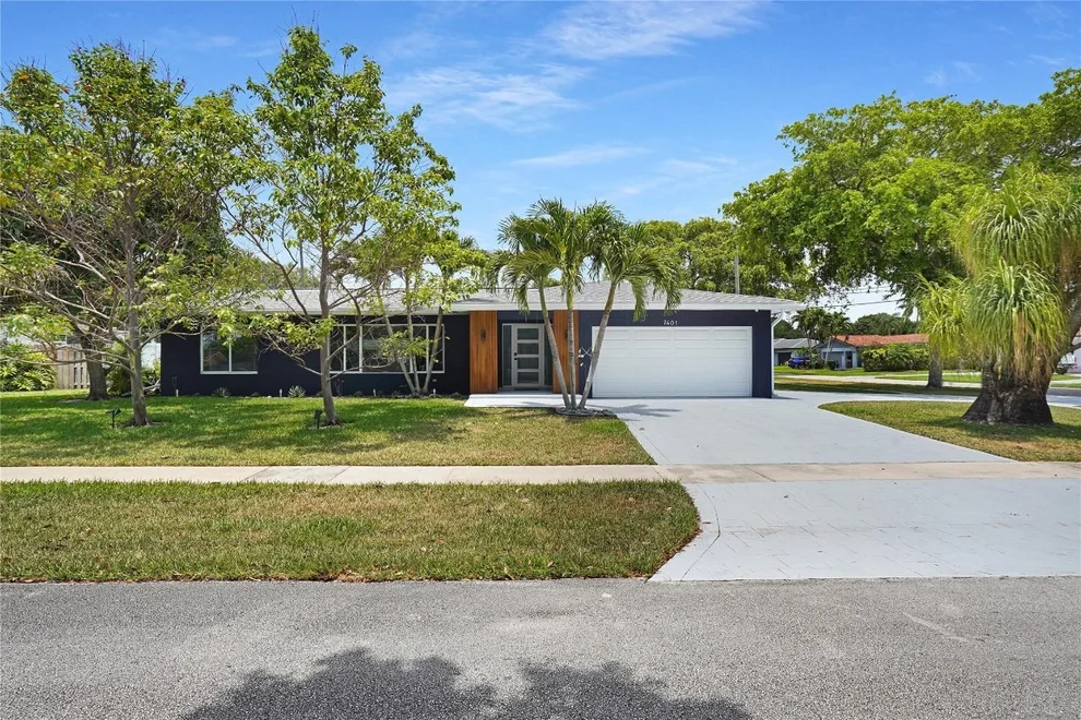 Unit for sale at 7401 NW 7th Street, Plantation, FL 33317