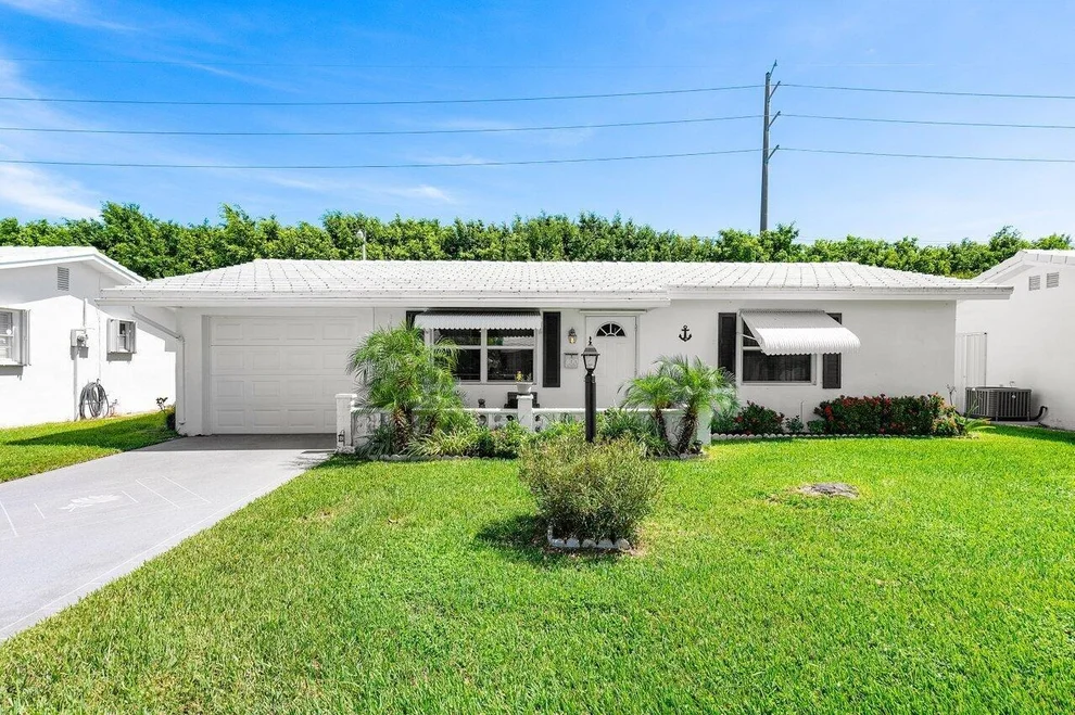 Unit for sale at 400 SW 8th Place, Boynton Beach, FL 33426