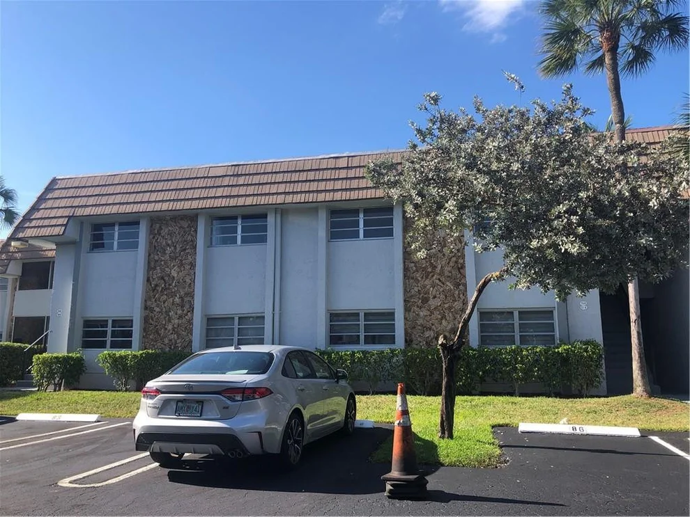 Unit for sale at 8404 W Sample Road, Coral Springs, FL 33065
