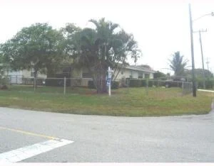 Unit for sale at 613 N Pennock Lane, Jupiter, FL 33458