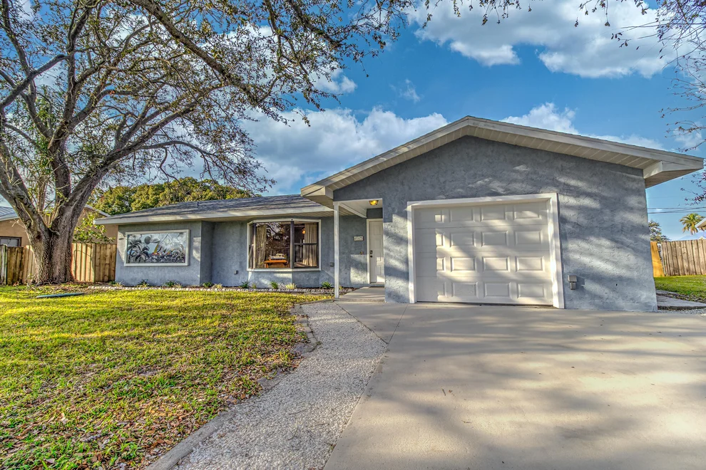Unit for sale at 520 SW Dairy Road, Port St Lucie, FL 34953