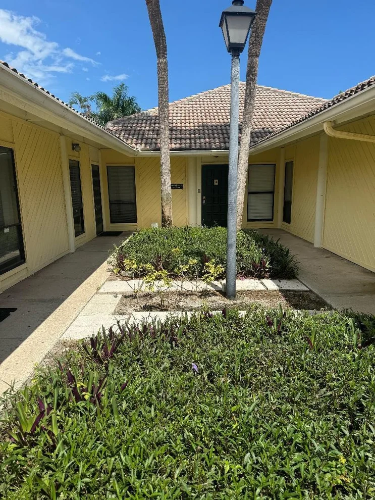 Unit for sale at 1501 Presidential Way, West Palm Beach, FL 33401