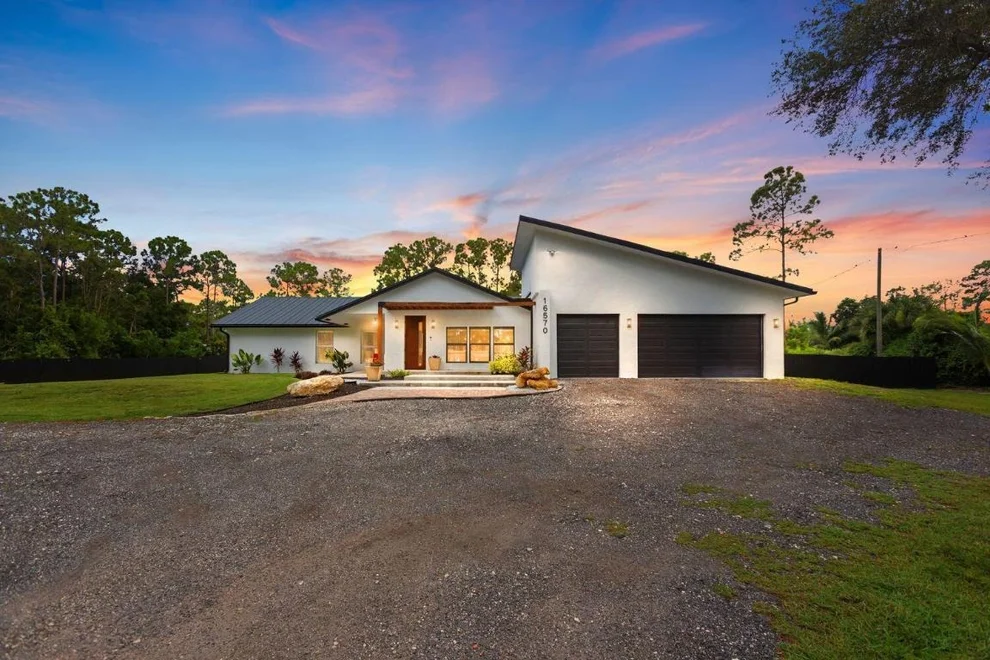 Unit for sale at 16570 Orange Boulevard, The Acreage, FL 33470