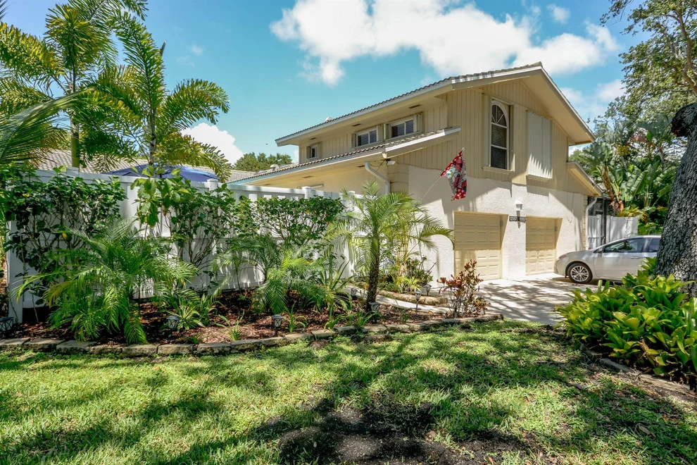 Unit for sale at 12557 Woodmill Drive, Palm Beach Gardens, FL 33418