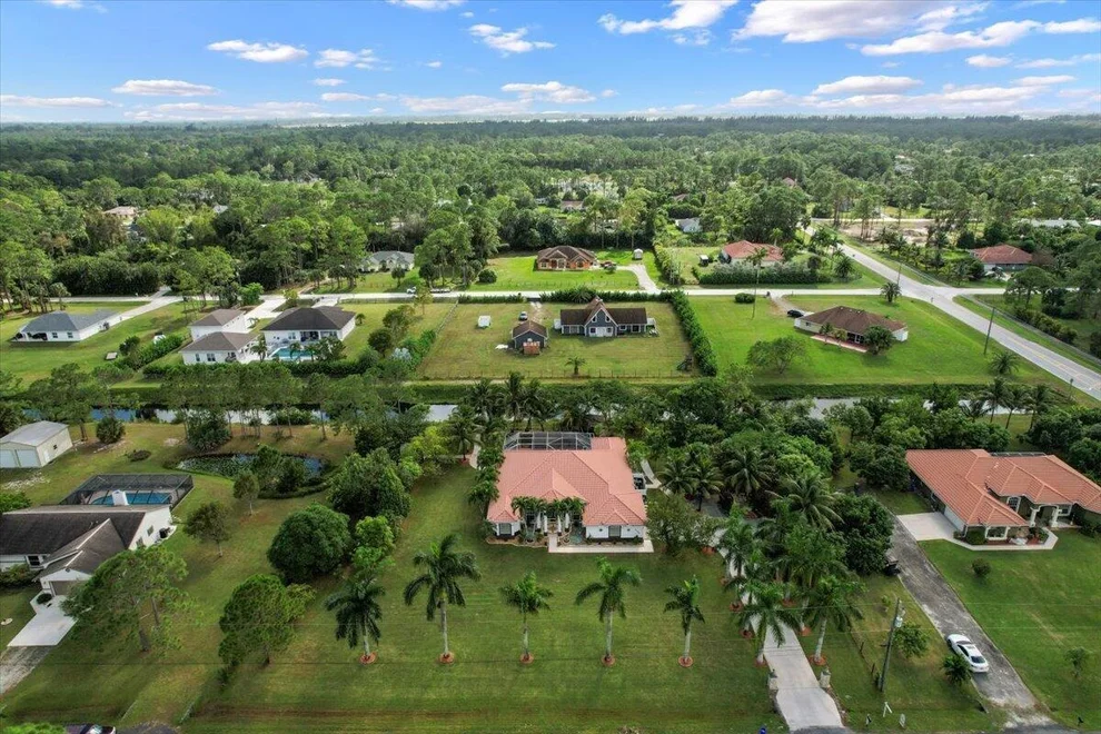 Unit for sale at 14956 73rd Street N, The Acreage, FL 33470