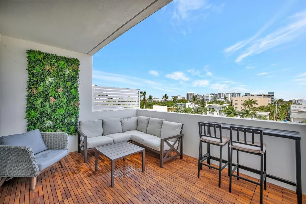 Unit for sale at 401 N Birch Road, Fort Lauderdale, FL 33304