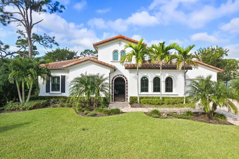 Unit for sale at 13328 NW Baywood Place, Palm City, FL 34990