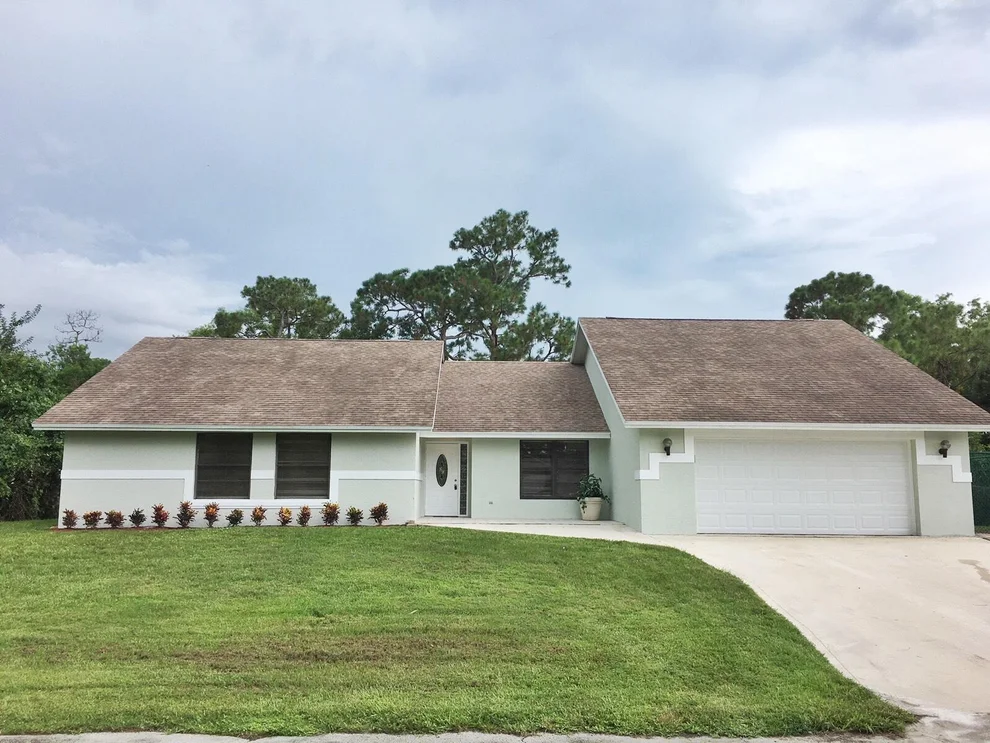 Unit for sale at 11352 49th Street N, Royal Palm Beach, FL 33411