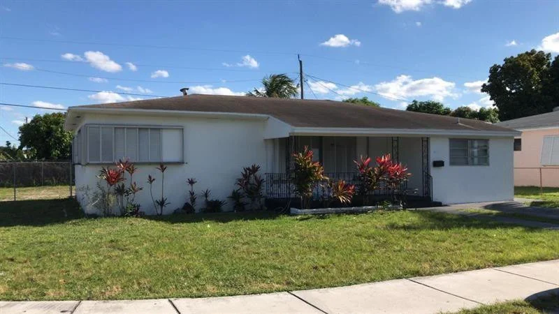 Unit for sale at 1100 NW 111th Street, Miami, FL 33168