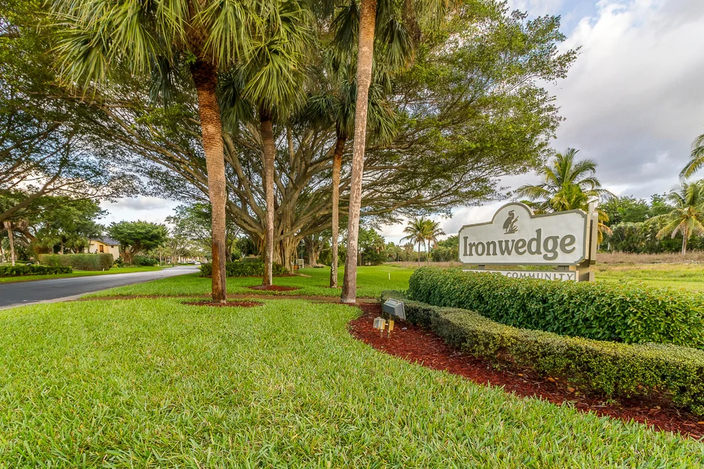 Unit for sale at 6038 Glendale Drive, Boca Raton, FL 33433
