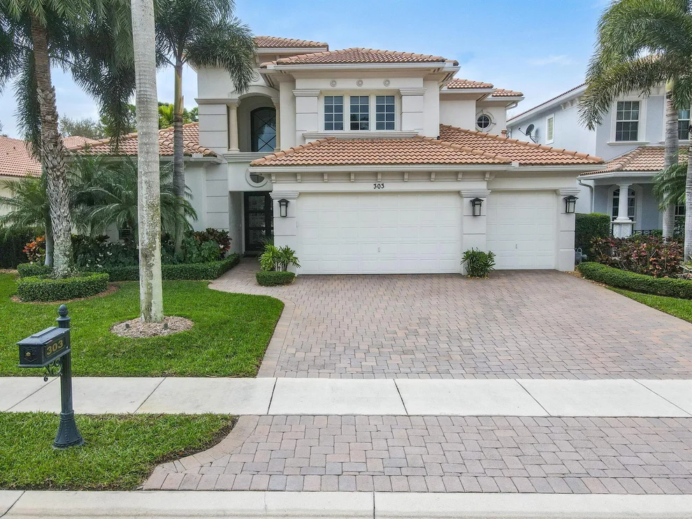 Unit for sale at 303 Charroux Drive, Palm Beach Gardens, FL 33410