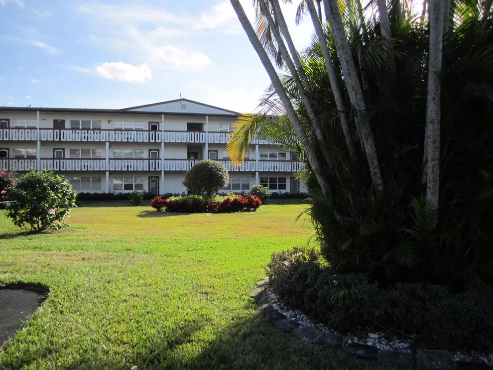 Unit for sale at 188 Mansfield E, Boca Raton, FL 33434