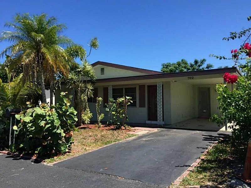 Unit for sale at 702 W Broward Street, Lantana, FL 33462