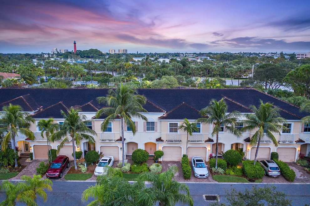 Unit for sale at 1000 N Us Highway 1, Jupiter, FL 33477