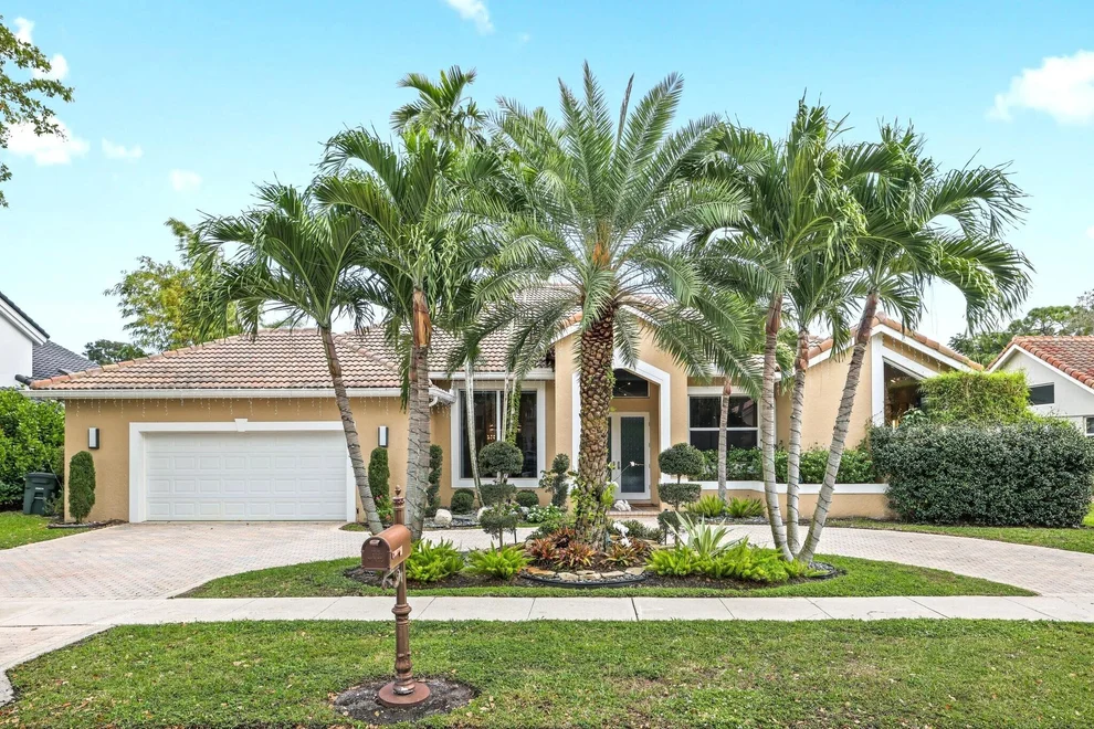 Unit for sale at 4552 NW 26th Avenue, Boca Raton, FL 33434