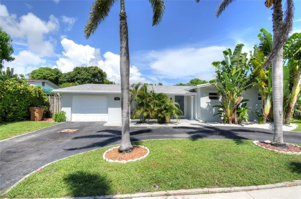 Unit for sale at 301 SE 12th Street, Deerfield Beach, FL 33441