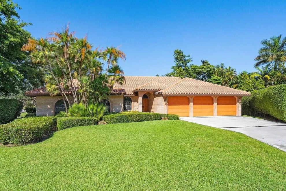 Unit for sale at 11996 NW 2nd Street, Coral Springs, FL 33071