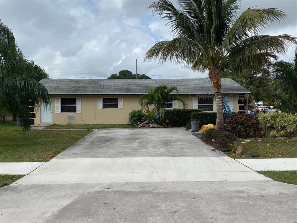 Unit for sale at 4896 SE Horizon Avenue, Stuart, FL 34997