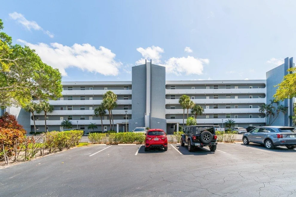 Unit for sale at 250 NW 67th Street, Boca Raton, FL 33487