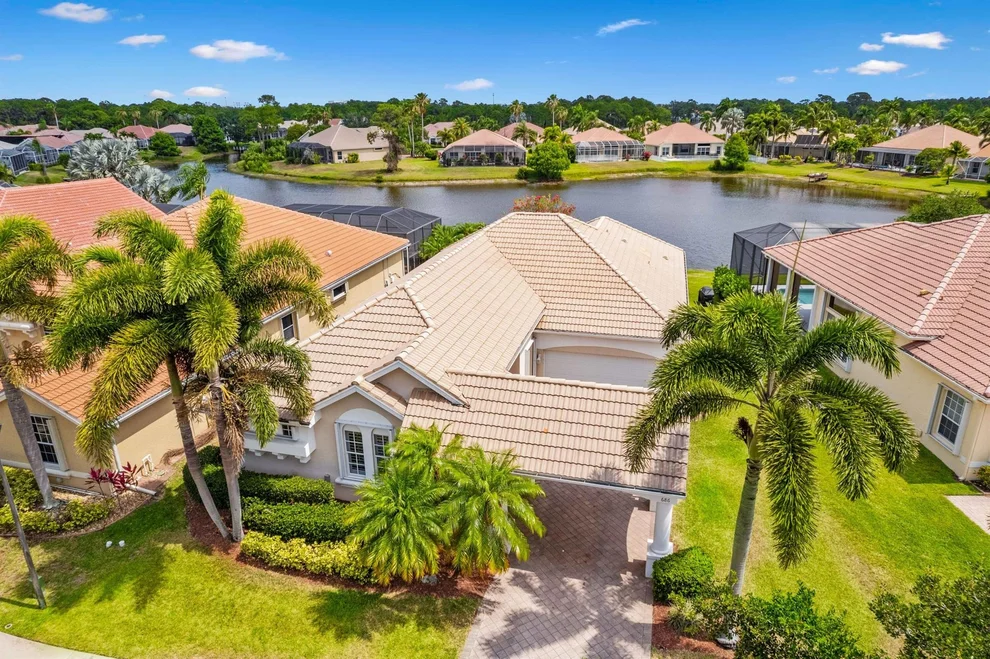 Unit for sale at 686 SW Lake Charles Circle, Port St Lucie, FL 34986