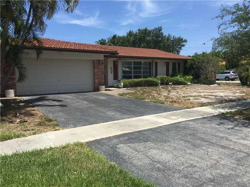 Unit for sale at 5900 NE 22nd Avenue, Fort Lauderdale, FL 33308