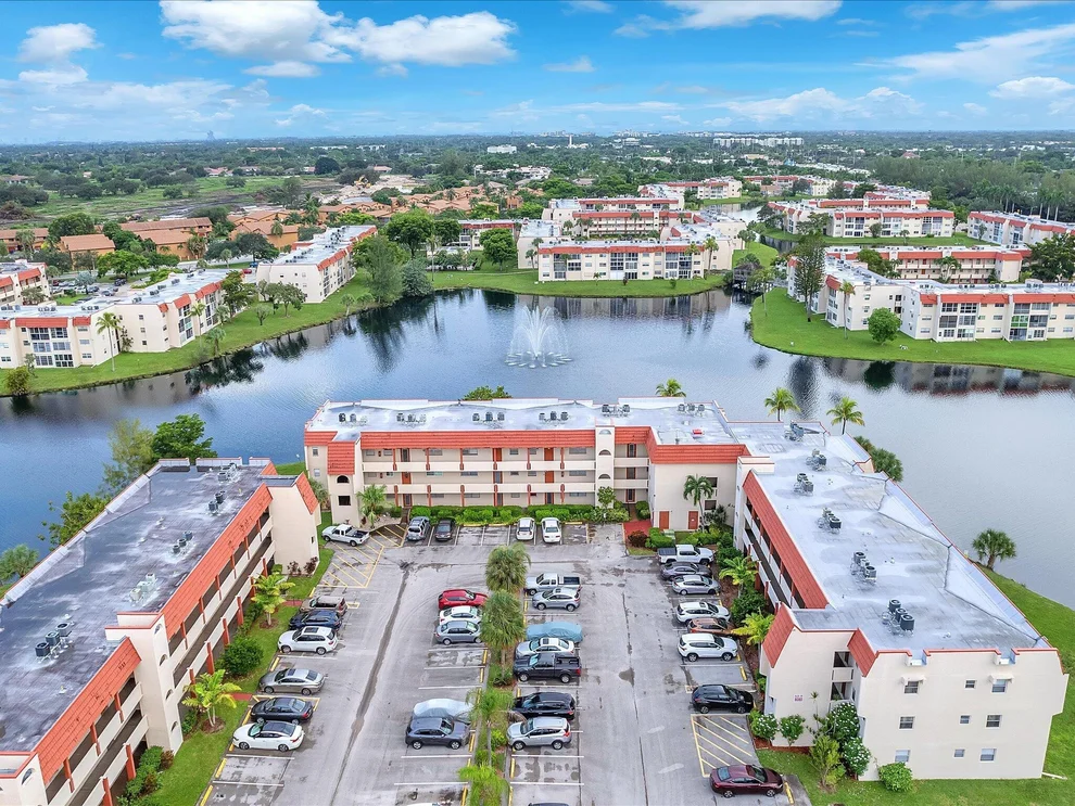Unit for sale at 8080 N Sunrise Lakes Drive, Sunrise, FL 33322
