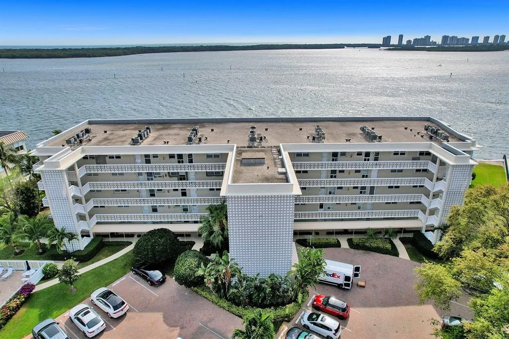 Unit for sale at 60 Yacht Club Drive, North Palm Beach, FL 33408