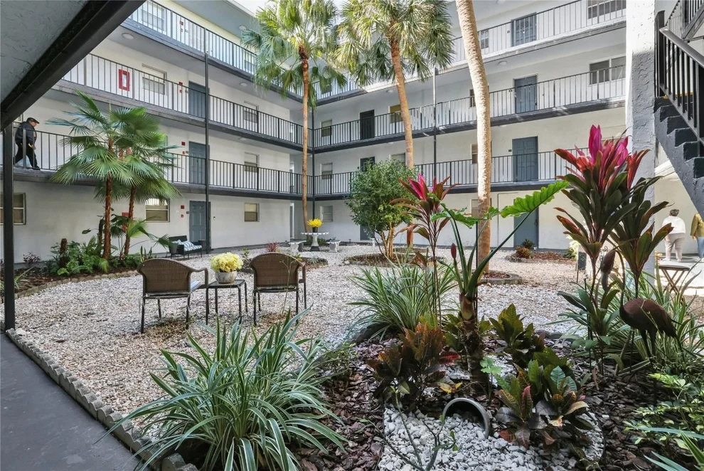 Unit for sale at 2800 E Somerset Drive, Lauderdale Lakes, FL 33311